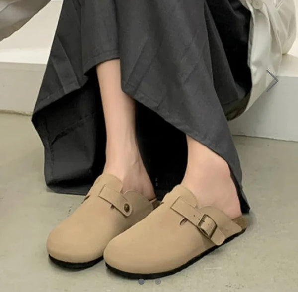 Beige mules